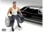 Preview: Mann mit Reifen