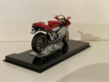 Preview: MV Agusta 750 f4