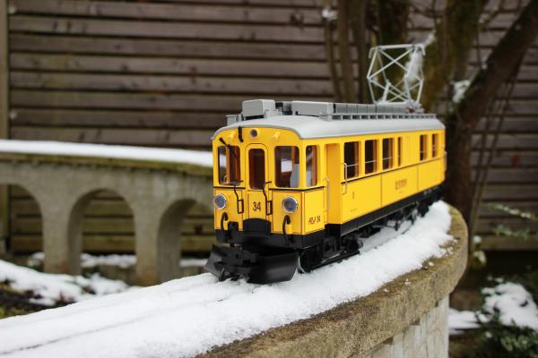 RhB Abe 4/4 I Griffstangen rot (4 St.)