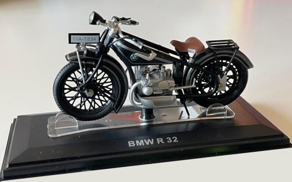 BMW R32