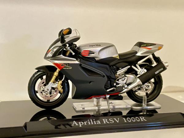 Aprilia RSV 1000r